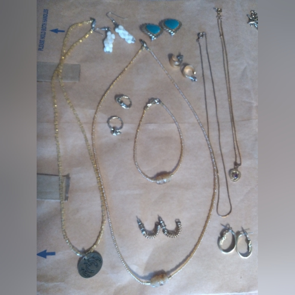 Vintage Costume Jewelry Bundle - Picture 2 of 8